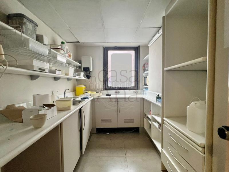 Foto ba311db3-977c-4576-9270-3fcb64fb2bd4. Büro mit parking in San Pedro de Deusto - La Ribera Bilbao