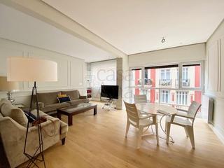 Etagenwohnung in Ensanche - Moyua - Diputación