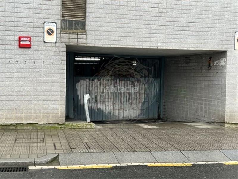 Foto 8a2c4021-2469-492d-98b5-c2ab5c9c58bf. Rent car parking in Albia Bilbao