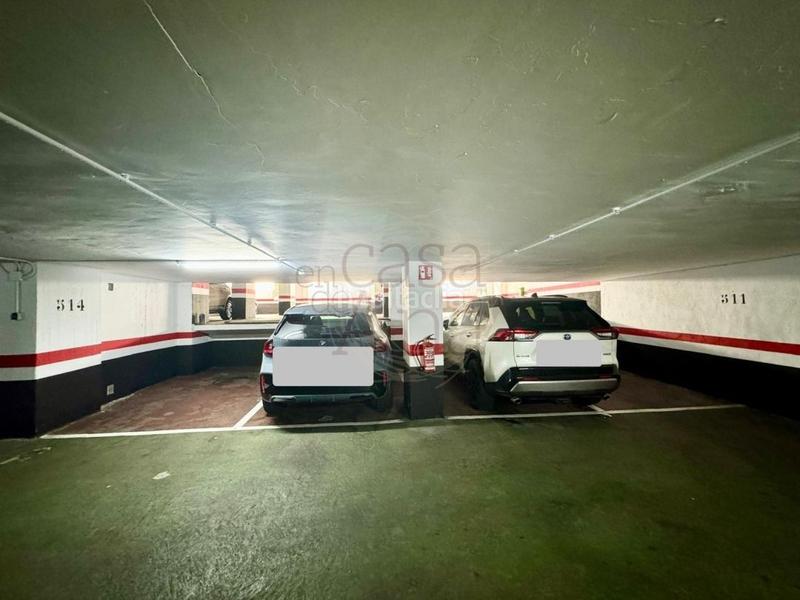 Foto 98aa08e6-003b-49a2-bc32-044ca4862fbc. Rent car parking in Albia Bilbao