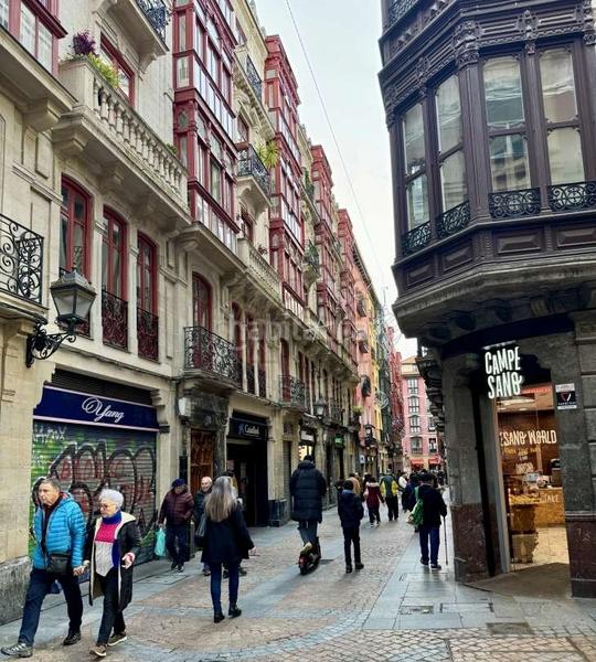 Foto a22d7a70-f087-4f07-a393-7b8b5be81d08. Etagenwohnung mit heizung in Casco Viejo Bilbao