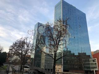 Lloguer Aparcament cotxe  Paseo uribitarte. Amplia parcela de garaje en alquiler en semisótano  torres isoza