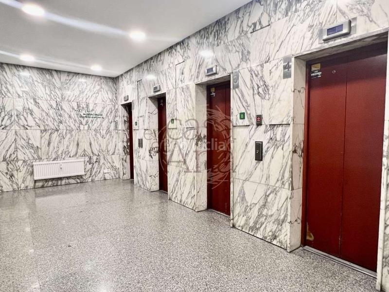 Foto 37d07844-ccee-46c6-a241-c025fb0d601f. Alquiler oficina alquiler oficina en deusto edificio de oficinas. en Bilbao