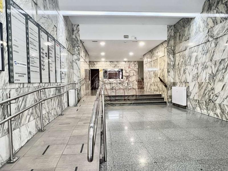 Foto b4df4da4-e612-4d7b-be41-1b2ae4cf0d2d. Rent office space with heating in San Pedro de Deusto - La Ribera Bilbao