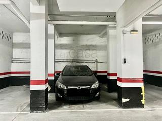 Parking voiture à Agirre Lehendakaria Kalea