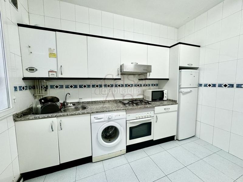 Foto 1f093d26-60b5-4825-a680-63e74e6644c6. Appartamento con riscaldamento in San Pedro de Deusto - La Ribera Bilbao