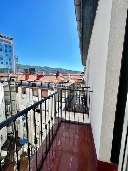 Foto 2c17b6e7-6815-4938-b409-e54510120862. Pis amb calefacció a Albia Bilbao