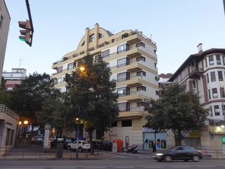 Location Parking voiture  Ramón y cajal etorbidea. Alquiler parcela en deusto