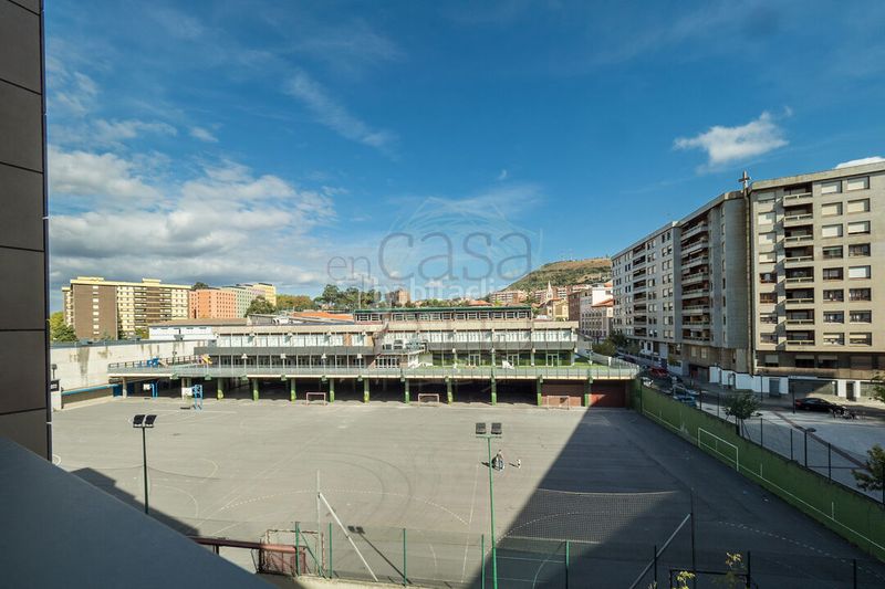 Foto dcedd6e0-0f20-4145-9752-6c8a01a4da19. Pis amb calefacció aparcament a San Pedro de Deusto - La Ribera Bilbao