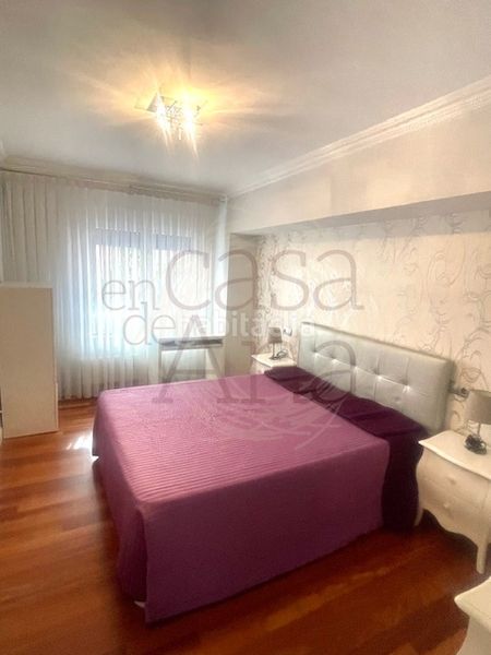 Foto 3c977c32-23e7-4e70-92c6-1eb7205da5a7. Apartament amb calefacció a San Pedro de Deusto - La Ribera Bilbao