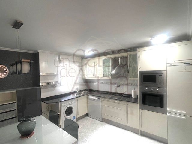 Foto 3f0df68a-0ae5-41da-ae95-5c926d9c90b3. Apartament amb calefacció a San Pedro de Deusto - La Ribera Bilbao