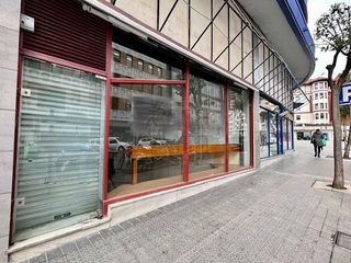 Miete Geschäftsraum in San Pedro de Deusto - La Ribera. Local el alquiler o venta en deusto junto plaza san pedro