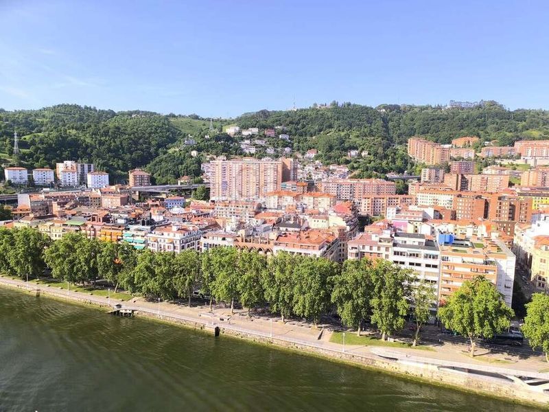 Foto dddc8124-5e90-459d-8b9b-312757327d55. Pis amb calefacció aparcament a Albia Bilbao