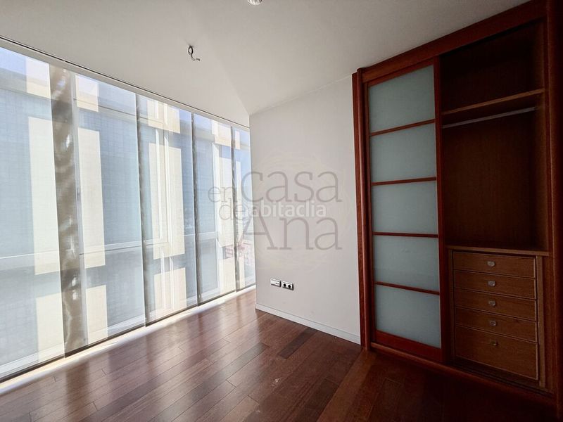 Foto e5b5c7b0-54c9-4458-b360-87b8c6e72550. Pis amb calefacció aparcament a Albia Bilbao