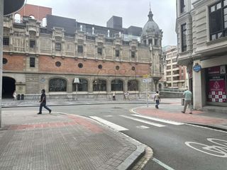 Aparcament cotxe  Alameda de recalde. Parcela de garaje en alquiler situada en alda. recalde frente al