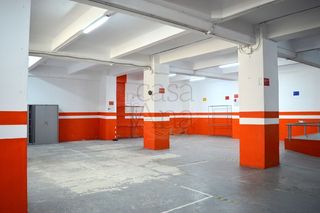 Lloguer Local Comercial  Gordóniz kalea. Local y nave logística de 910 m en la calle gordóniz