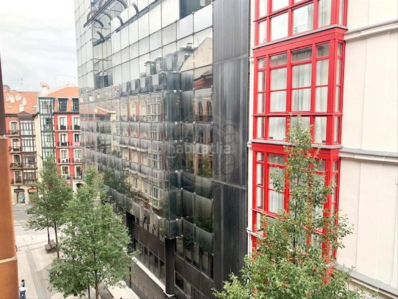 Foto 15174276-1ea8-4a18-91db-91940292b72a. Oficina amb calefacció aparcament a Plaza Circular Bilbao