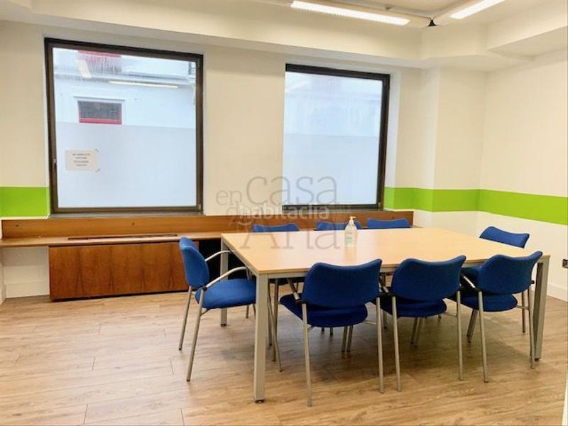 Foto 4106e1bc-93ef-45d7-8b6b-5962a49f79de. Oficina amb calefacció aparcament a Plaza Circular Bilbao