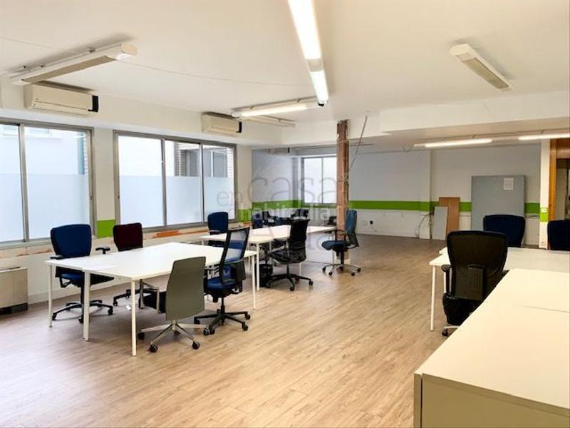 Foto c1fc79bc-96d4-4894-88b0-22700fbf8b90. Oficina amb calefacció aparcament a Plaza Circular Bilbao