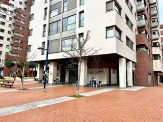 Lloguer Local Comercial  Dolores ibárruri kalea. Local en alquiler en parque amezola - 62 m2