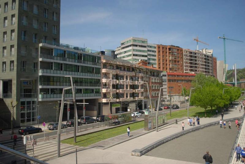Foto b4de09b7-480b-4ba1-8f60-9c11435d960a. Affitto locale commerciale in Albia Bilbao