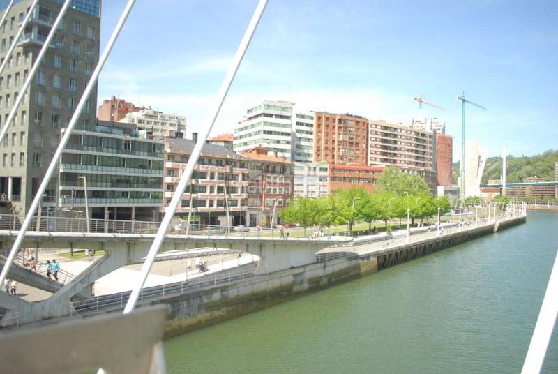 Foto e82747e9-f171-4bba-835f-997f7eb44bab. Affitto locale commerciale in Albia Bilbao
