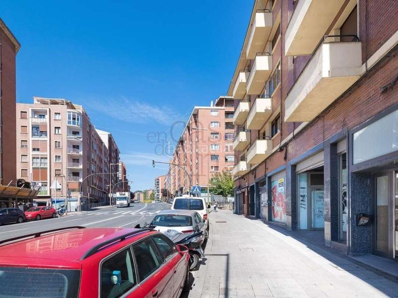 Foto aceae51e-7875-42f1-9688-d9b3df4a5c37. Local comercial en maurice ravel etorbidea 8 local comercial en maurice ravel en Bilbao