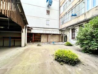 Local commercial  Heros. Local en venta con patio privado