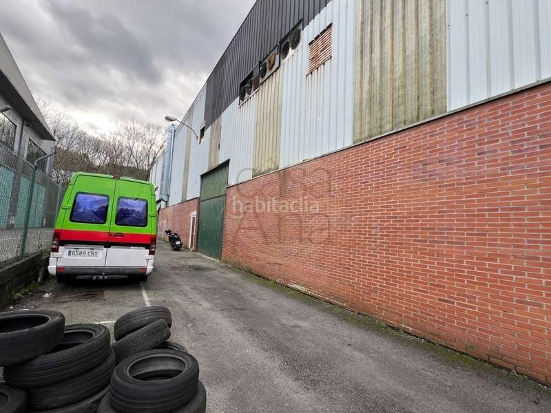 Foto 40199b72-95bc-4eda-8231-4a6fb313e95e. Nave industrial en gernika kalea 34 pabellón en galdakao, junto carretera n634 en Basauri