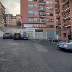 Aparcament cotxe a Iralabarri. Venta de garaje compartido cerrado  bilbao