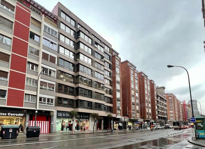 Foto 20e43458-86c9-4fd9-905d-0cd7a11f9c27. Location bureau avec chauffage parking dans Alhóndiga Bilbao