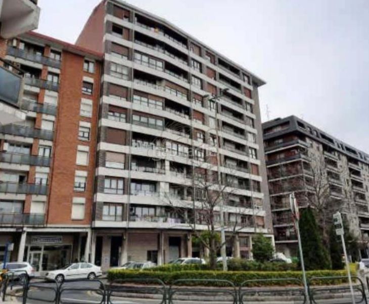 Foto 707831c6-bfec-4a0d-80d1-82678439c770. Business premise in goya kalea 4 in Bagatza - S. Vicente Barakaldo
