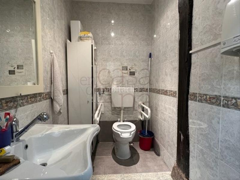 Foto 54b0e031-05dd-4069-b70f-f3897589e5f8. Alquiler local comercial local en alquiler en el Casco Viejo c esperanza en Bilbao