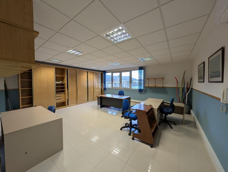 Foto 6558afbb-9e16-4099-8e32-e1887f3659ea. Ufficio con riscaldamento in Lasarte - Oria