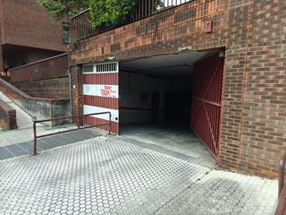 Aparcament cotxe a Lasarte - Oria. Vendemos raya de garaje en urbarte
