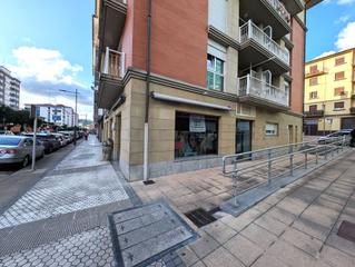 Lloguer Local Comercial a Lasarte - Oria. Local comercial a dos fachadas