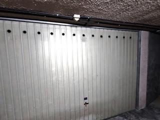 Posto auto in Urnieta. Garaje cerrado de plaza y media en urnieta
