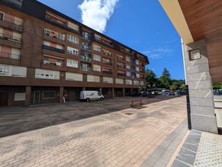 Business premise in Lasarte - Oria. Local en venta en urbarte.
