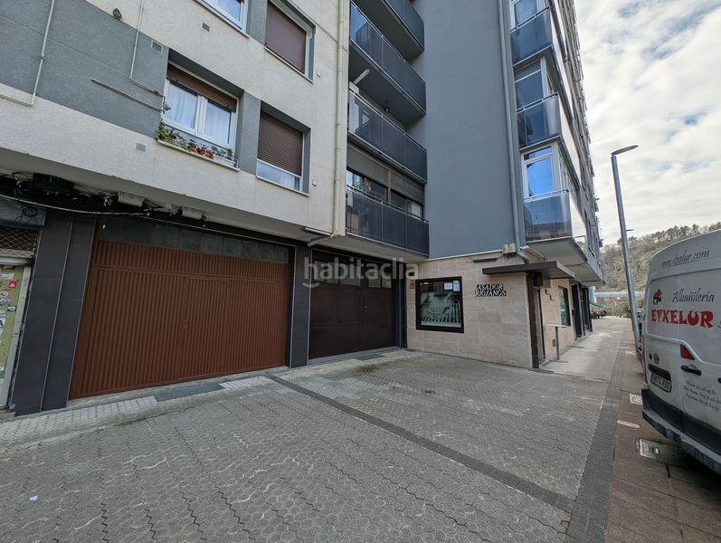 Foto fde58a9b-3deb-45fc-9170-02796808e7e3. Local comercial a Lasarte - Oria