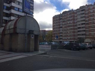 Autoparkplatz in Pamplona-iruña - sancho el fuerte 61-63. Amplia plaza de garaje en avenida sancho el fuerte,63