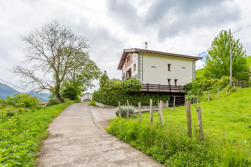 Foto 4e597d0f-b5e6-4851-8f60-fe615062ec6b. Casa  independiente en gaintzacon opción a venta aplazada en Araitz