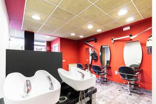 Local Comercial a Ansoáin - calle canteras 4. Venta local peluqueria