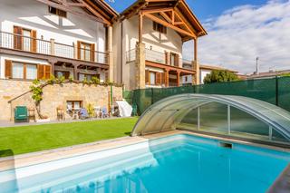 Casa a Zizur mayor-zizur nagusia - julio paternain. Precioso chalet en zizur mayor con piscina, ascensor y txoko, in