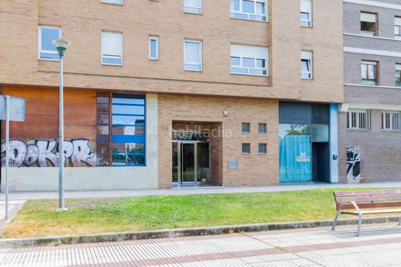 Foto 40061346-9fa9-486d-9d4a-f89f2ed388e8. Lloguer pis amb aparcament a San Juan Pamplona / Iruña