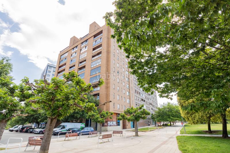 Foto 808c56da-e4bf-4816-8a94-e7bf882dee3c. Lloguer pis amb aparcament a San Juan Pamplona / Iruña