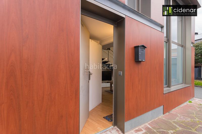 Foto 1cbdfd90-196b-4002-9af4-ebe0211e848f. Piso en mutilva - calle eguzki 4 se vende loft en mutilva alta todo exterior muy luminoso de 2 plantas con 2 habitaciones y 1 baño. no tiene cedula de habitabilida en Aranguren