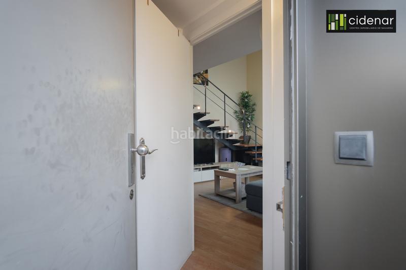 Foto b034790c-136a-49c7-bc34-670c5739e7d3. Piso en mutilva - calle eguzki 4 se vende loft en mutilva alta todo exterior muy luminoso de 2 plantas con 2 habitaciones y 1 baño. no tiene cedula de habitabilida en Aranguren