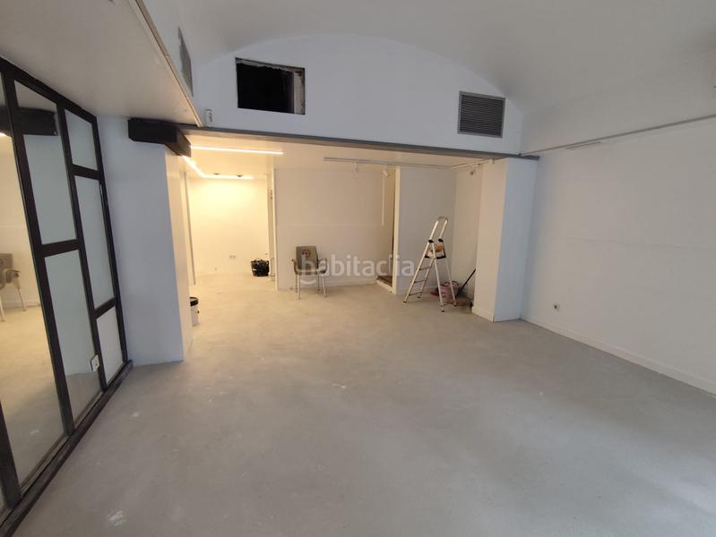 Foto f8f67f0e-b874-480d-bf8d-7cfabdcc6c95. Alquiler local comercial en pamplona-iruña - calle olite 34 local en 2ensanche en Pamplona / Iruña