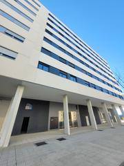 Local Comercial a Pamplona-iruña - avenida pamplona 61-63. Se vende local de obra nueva en pleno centro de barañain para ha