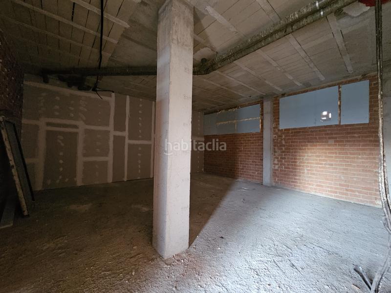 Foto ef826eb5-40ab-48d8-b845-4624d6689ea2. Alquiler local comercial en Sarriguren - avda españa 3 local con salida de humos en Sarriguren en Egüés